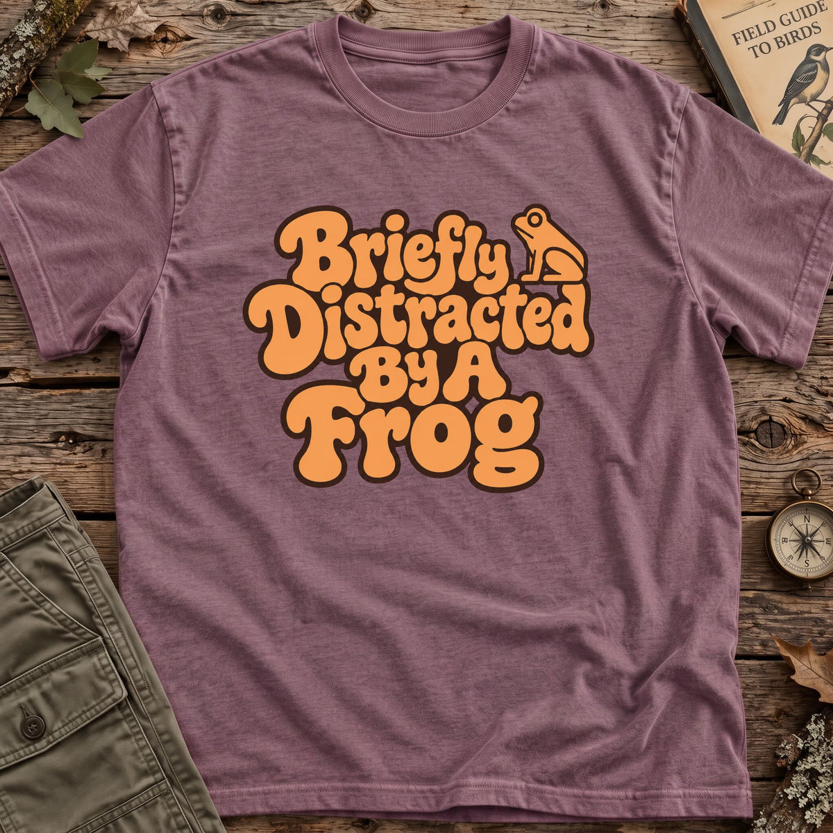 Briefly Distracted Frog Retro T-Shirt