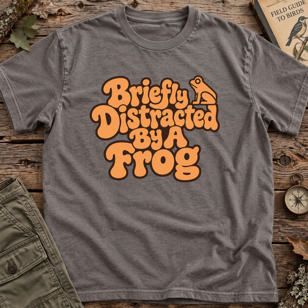 Briefly Distracted Frog Retro T-Shirt