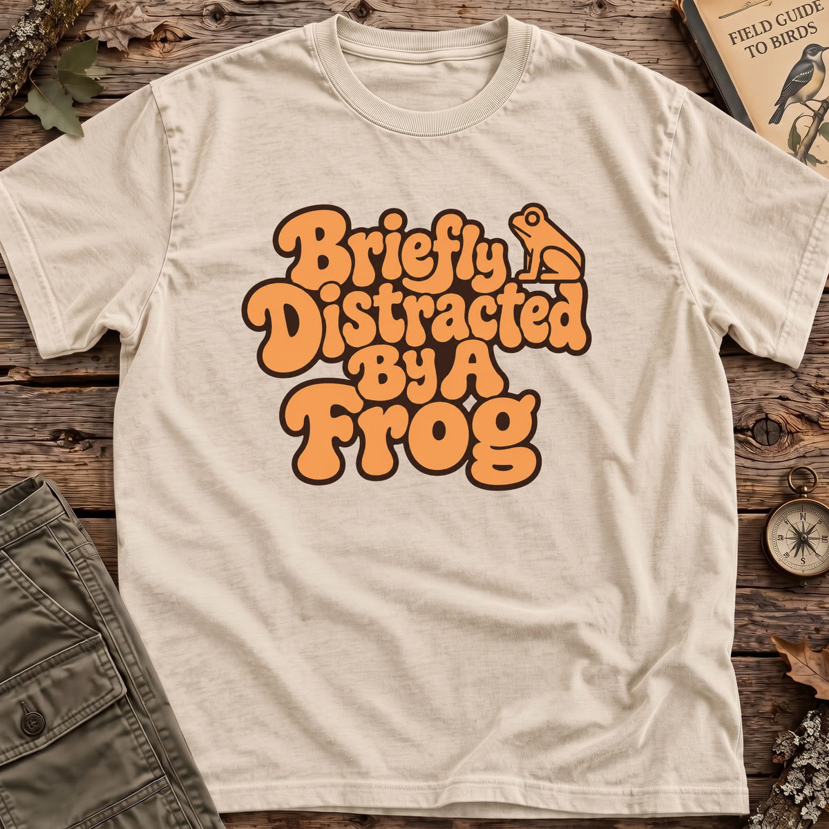 Briefly Distracted Frog Retro T-Shirt