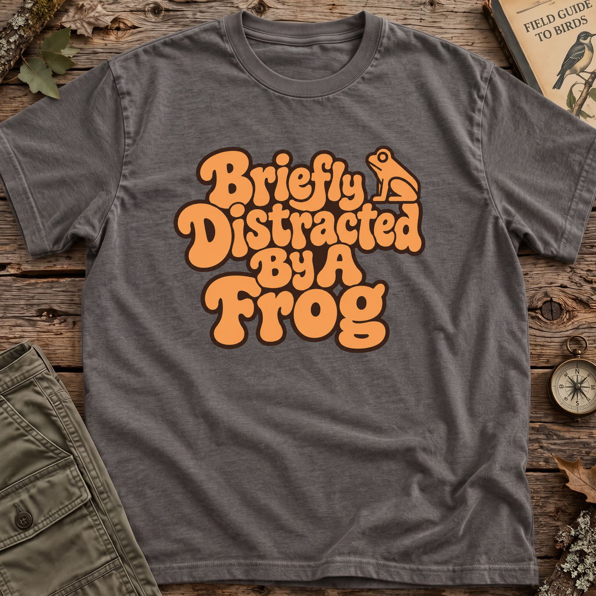 Briefly Distracted Frog Retro T-Shirt