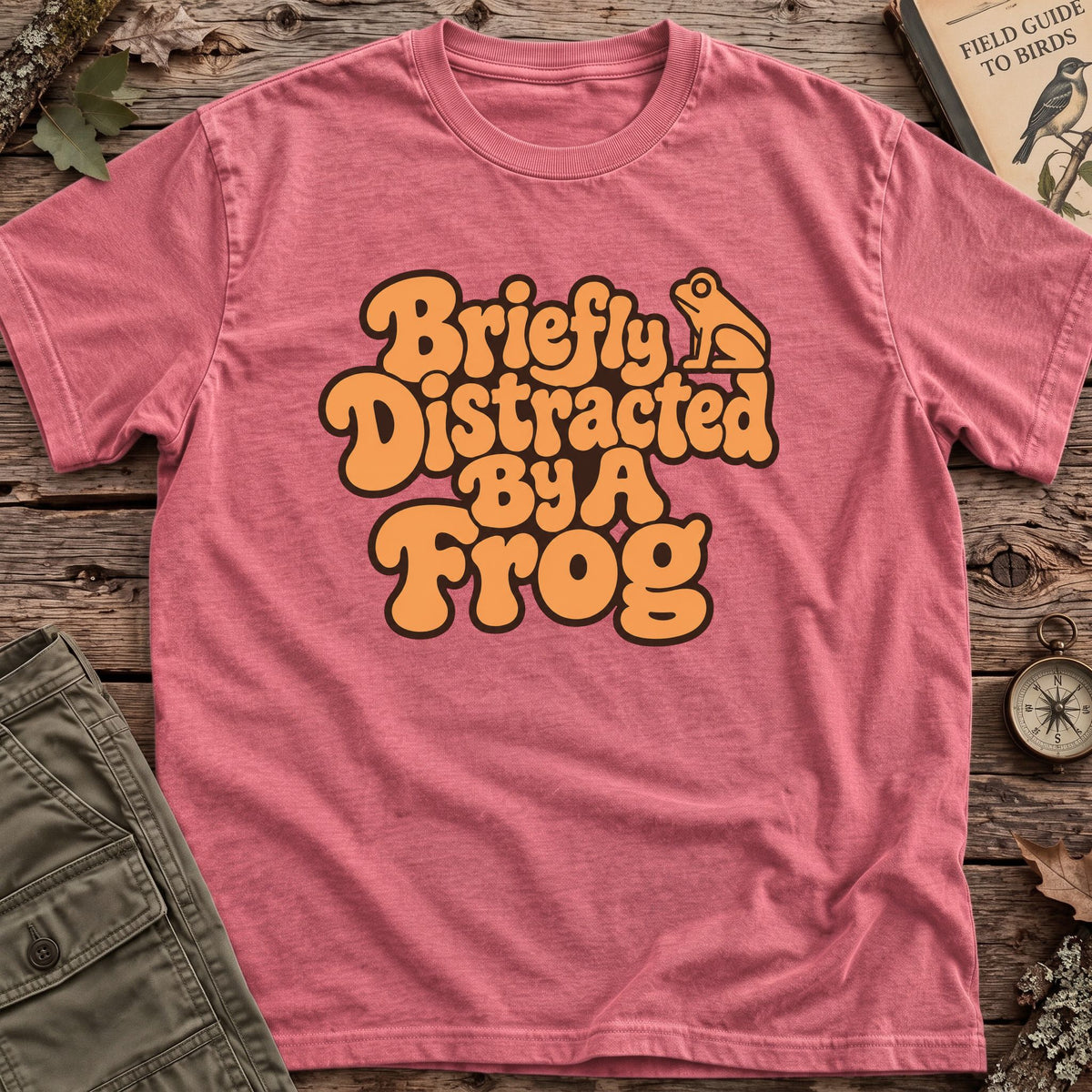 Briefly Distracted Frog Retro T-Shirt